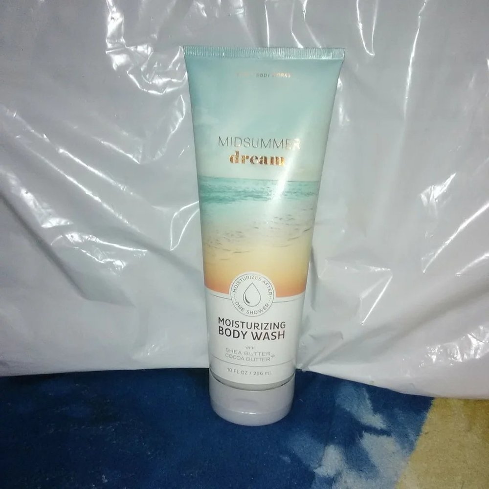 Bath and Body Works Midsummer Dream Moisturizing Body Wash!